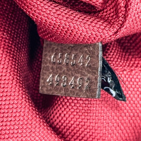 Gucci 658542 GG Supreme Messenger Bag - Picture 8 of 12